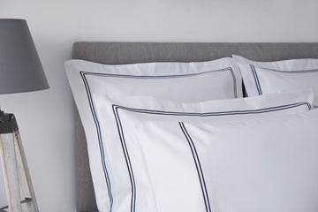 White duvet cover set