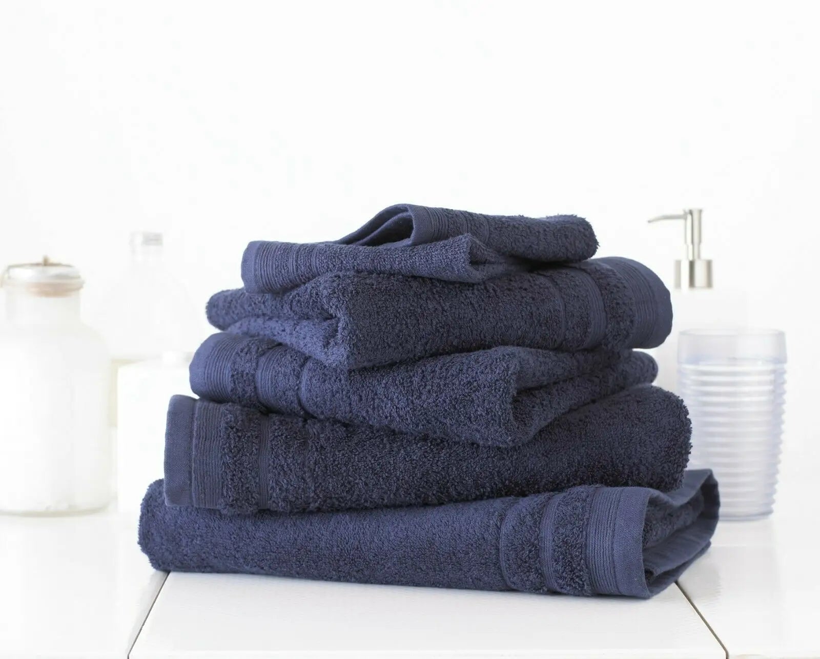 Navy blue towel set