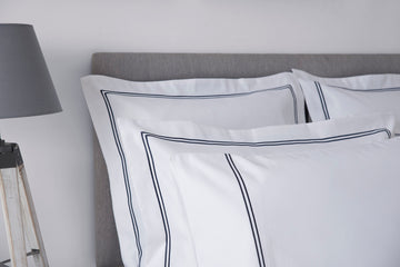 Premium Navy on White 400 Thread Count Duvet Cover Quilt Bedding Set