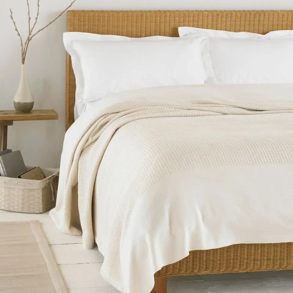 100% Cotton Waffle Blanket Style and Texture For Your Bedroom Bed and Bath Linen