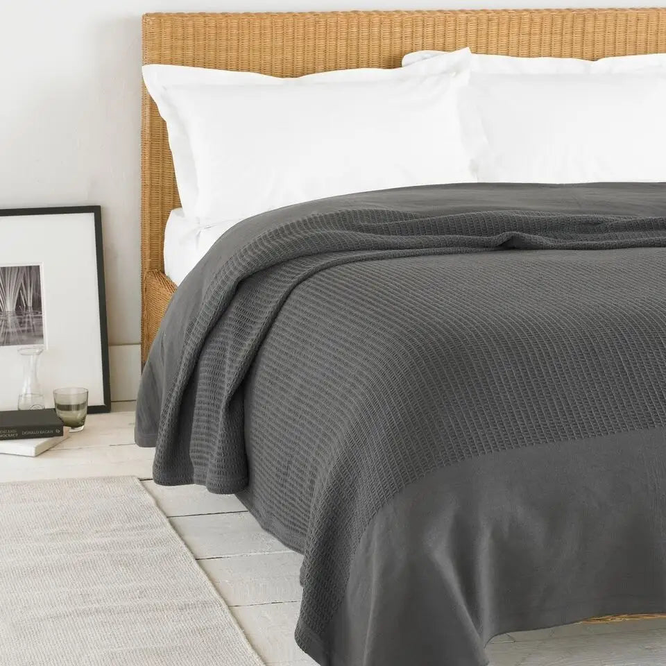 100% Cotton Waffle Blanket Style and Texture For Your Bedroom Bed and Bath Linen