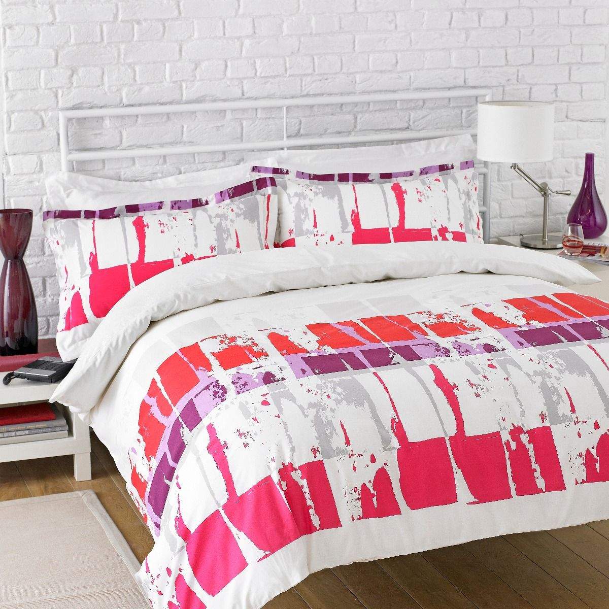 100% Poly Cotton Luxury Buckingham Duvet Cover Set Bed and Bath Linen