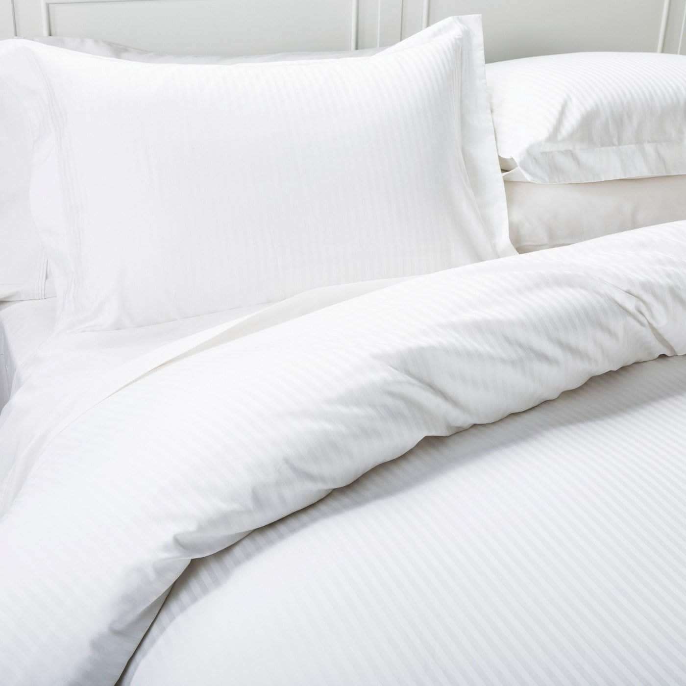 500 TC 100% Egyptian Cotton Sateen Stripe Duvet Cover & Fitted Sheet bedandbathLinens