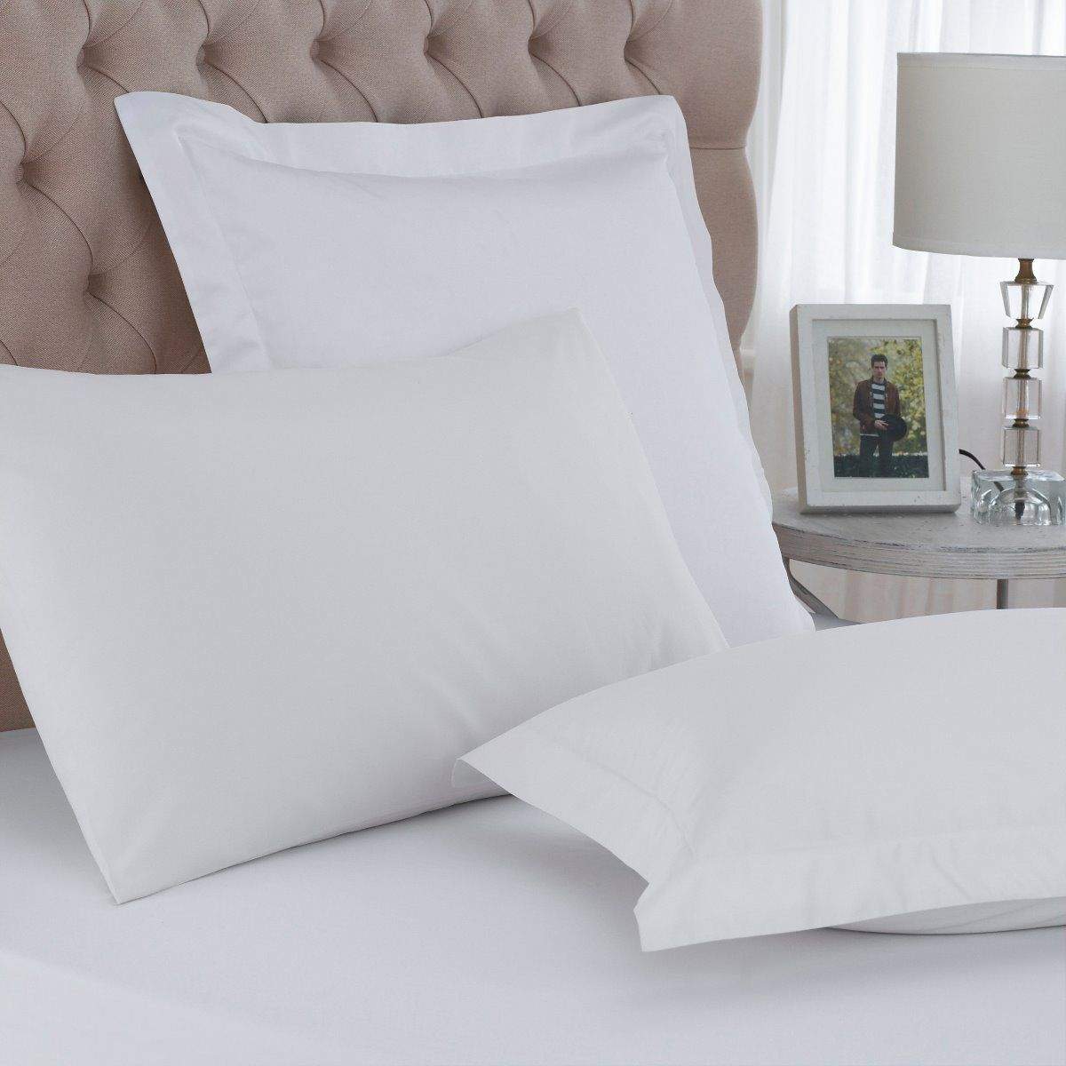 Hotel Quality White Easy Care White Pillowcases Pair Luxury Gift Packs Bed and Bath Linen
